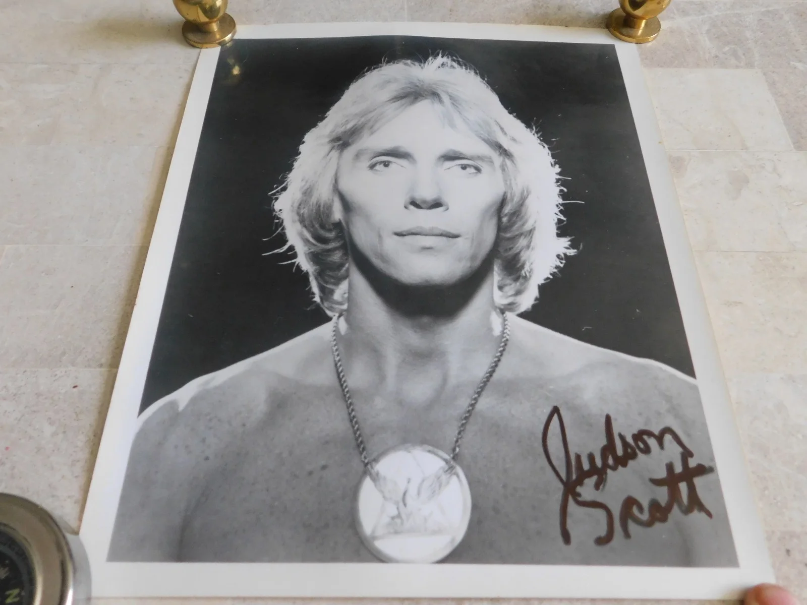 Judson Scott Kahn Crew Star Trek Autographed Publicity Photo 8x10 Guaranteed b, изображение 2