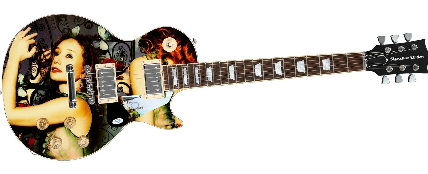 Tori Amos Signed 1/1 "Enchanted Elegance" Custom Graphics Guitar ACOA, image 2