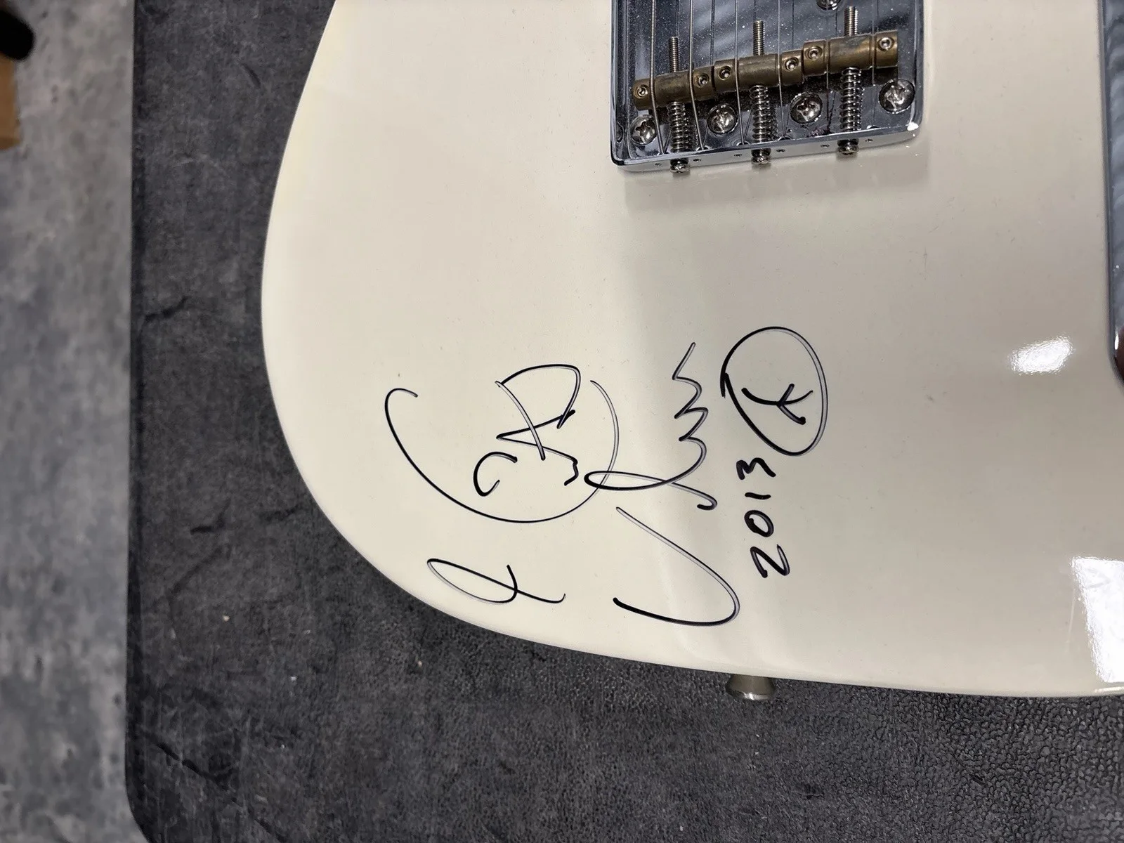 INDIANA ICLE-T INDY SIGNED KEITH URBAN GUITAR, изображение 4