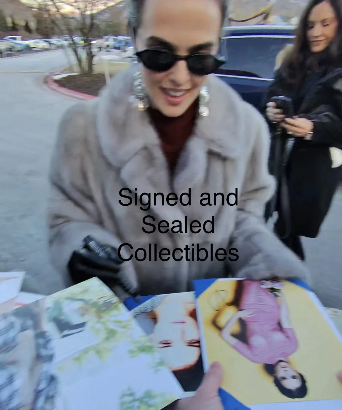 Zoey Deutch — Zoey Deutch Signed Autographed 8x10 Photo W/ Exact Proof ACOA, image 2