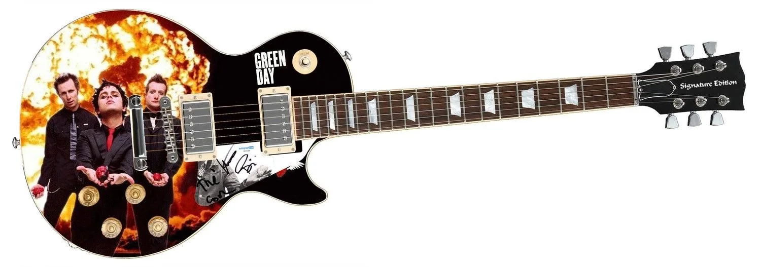 Green Day Autographed "Punk Pyrotechnics" 1/1 Signature Edition Graphics Guitar, изображение 3