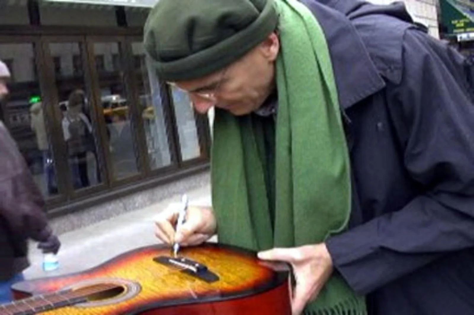 James Taylor Autographed "Soulful Serenade" 1/1 Signature Edition Graphics Guita, изображение 5