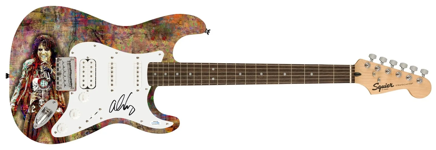 Alice Cooper Autographed "Artistic Eminence" Custom Graphics Fender Guitar ACOA, изображение 2