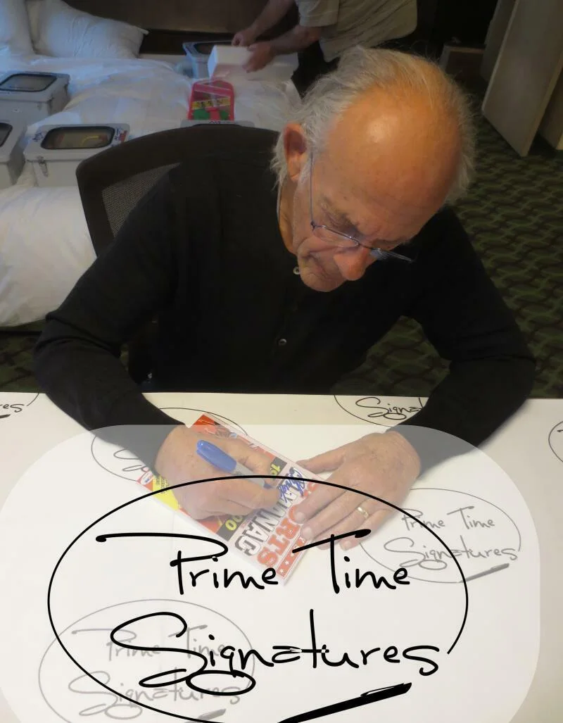 Christopher Lloyd — Christopher Lloyd Tom Wilson Signed Grays Almanac Back to the Future Beckett COA, изображение 2