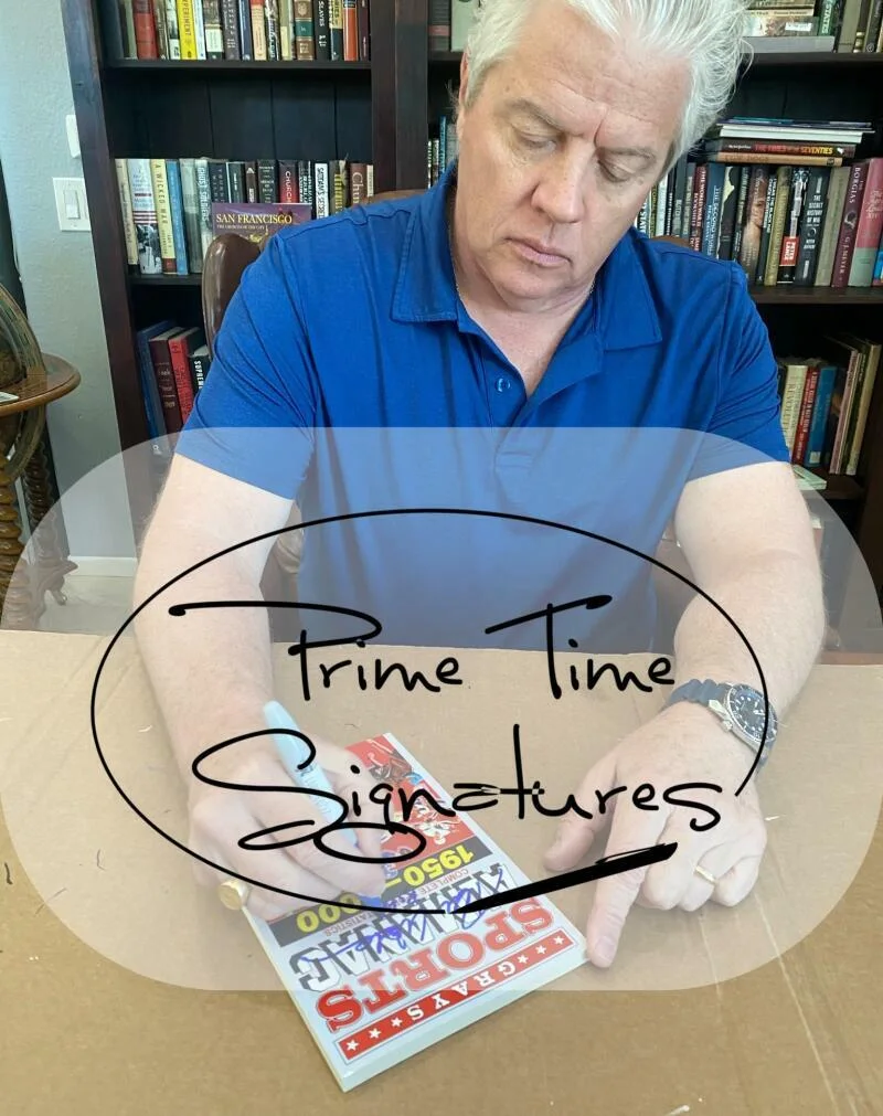 Christopher Lloyd — Christopher Lloyd Tom Wilson Signed Grays Almanac Back to the Future Beckett COA, изображение 3