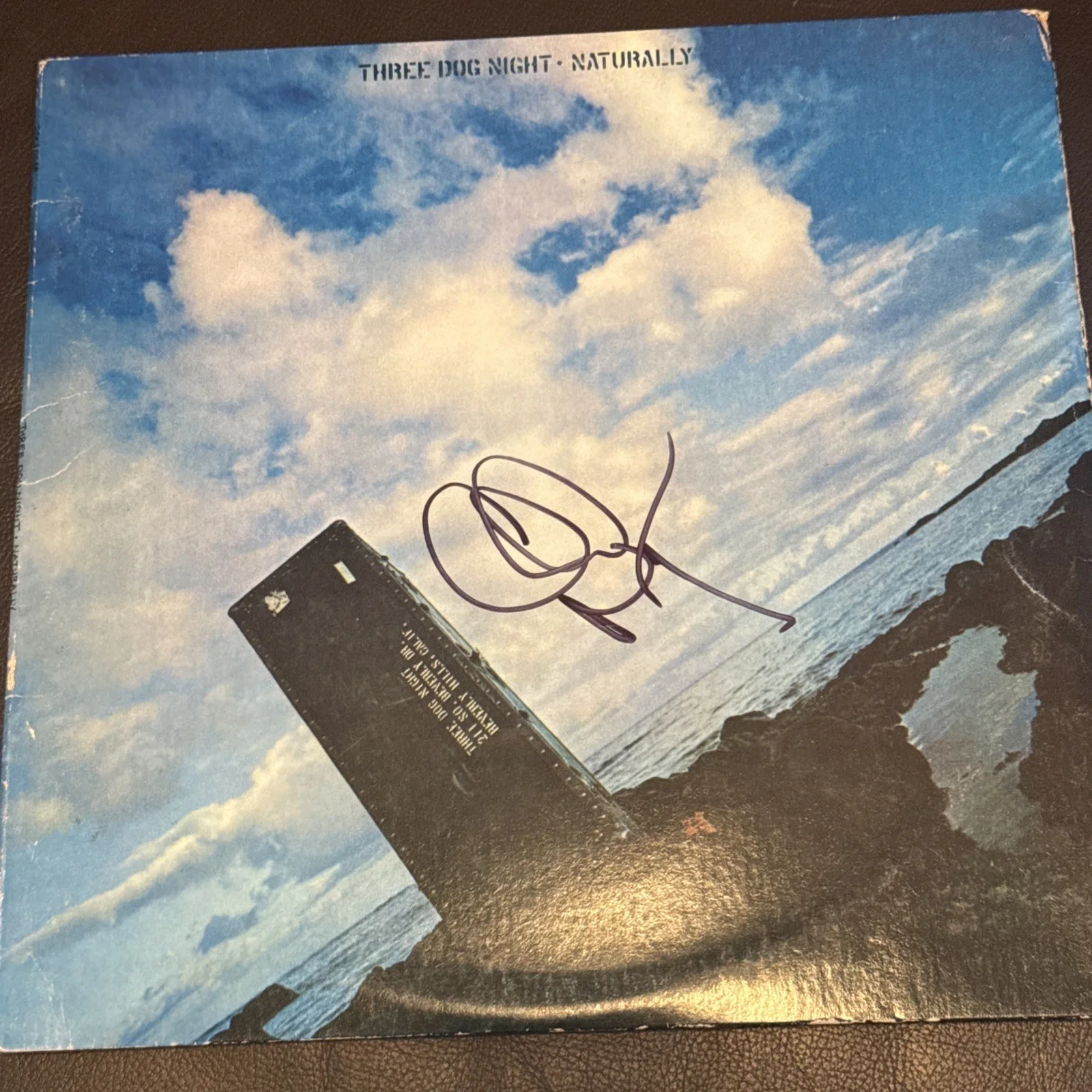 Three Dog Night Signed Naturally Vinyl Lp Autographed Chuck Negron Record, изображение 4