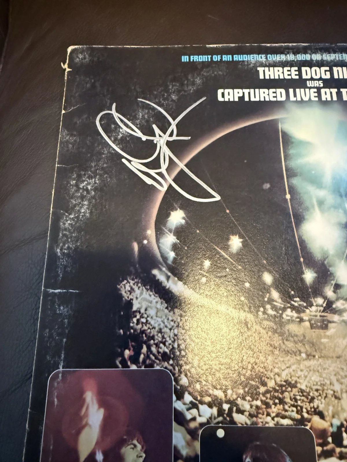Three Dog Night Live at Forum Signed Vinyl LP Chuck Negron Autographed Record, изображение 2