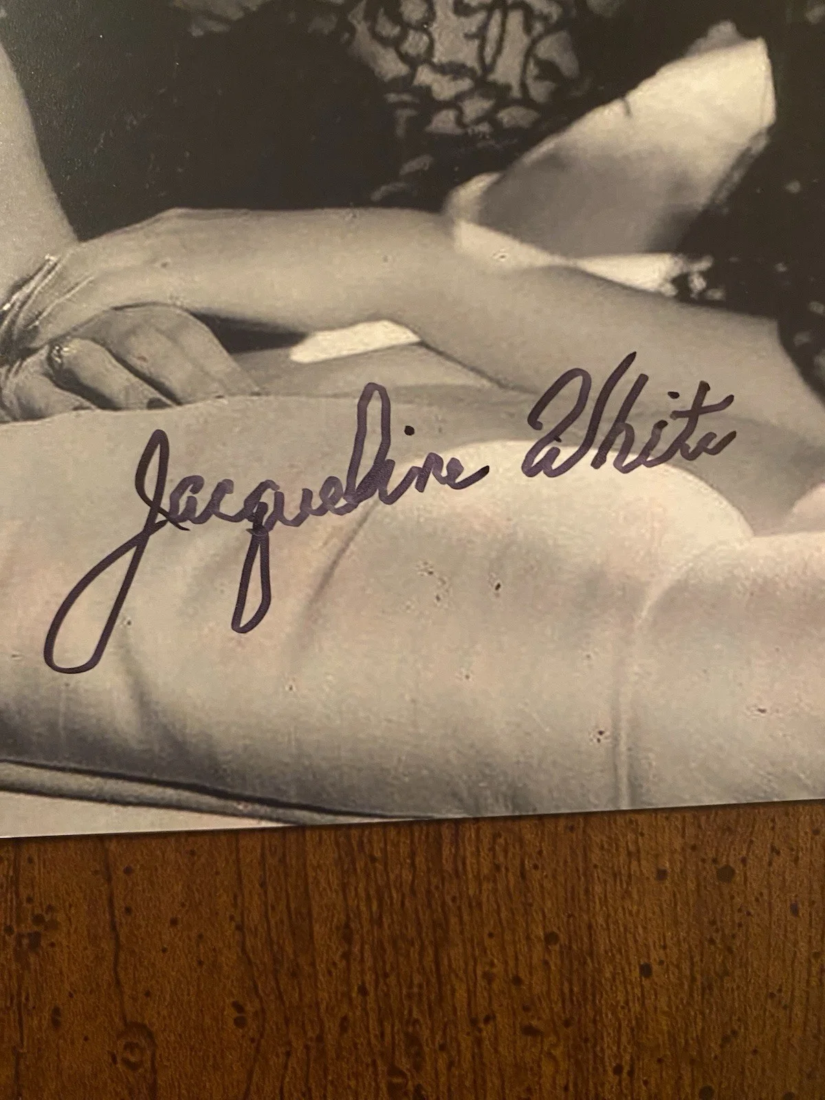 Jacqueline White — Jacqueline White Signed Autographed Photo Crossfire The Narrow Margin Beckett BA, image 2