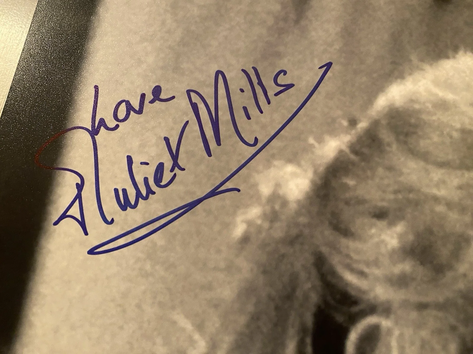Juliet Mills — Juliet Mills Signed Autographed Photo Avanti The Rare Breed Carry On Jack BAS, изображение 3