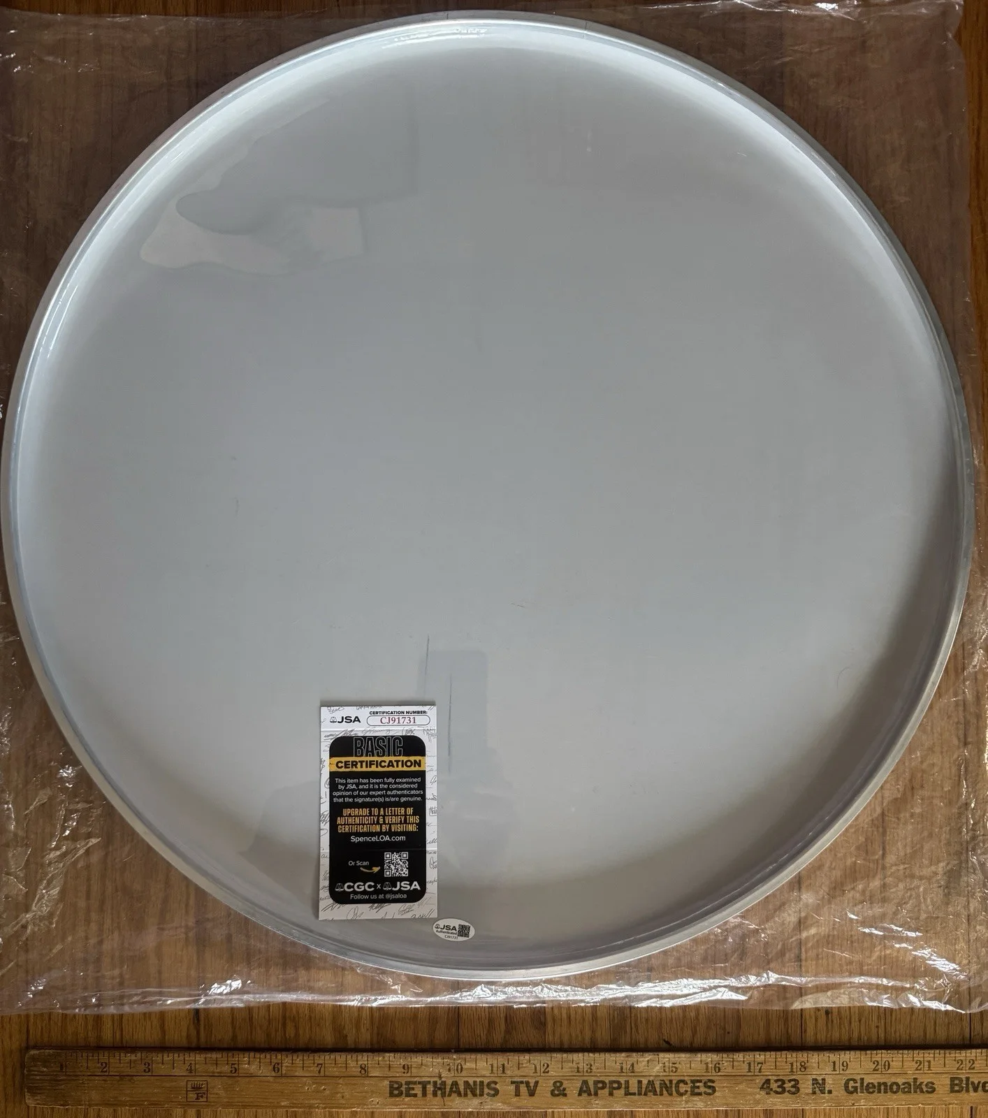 Back To The Future Signed Marvin Berry Drumhead 22 Inch Signed By 6. 1 Of 3 COA, image 2