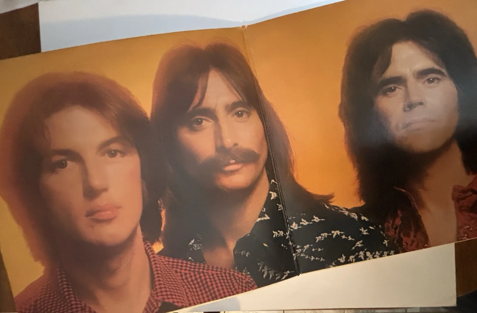 CHUCK NEGRON Signed THREE DOG NIGHT Vinyl Album Greatest Hits JOY TO THE WORLD, изображение 4