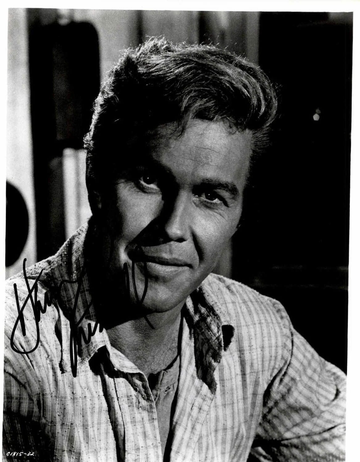 Harve Presnell — Harve Presnell (d. 2009) Signed Autographed Glossy 8x10 Photo