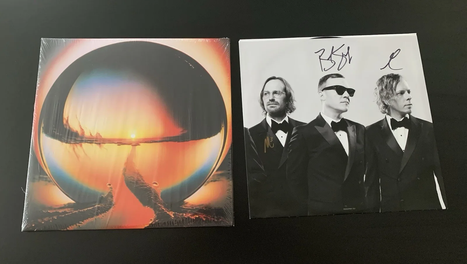 SIGNED Cage The Elephant - Neon Pill - Vinyl Record LP, image 2