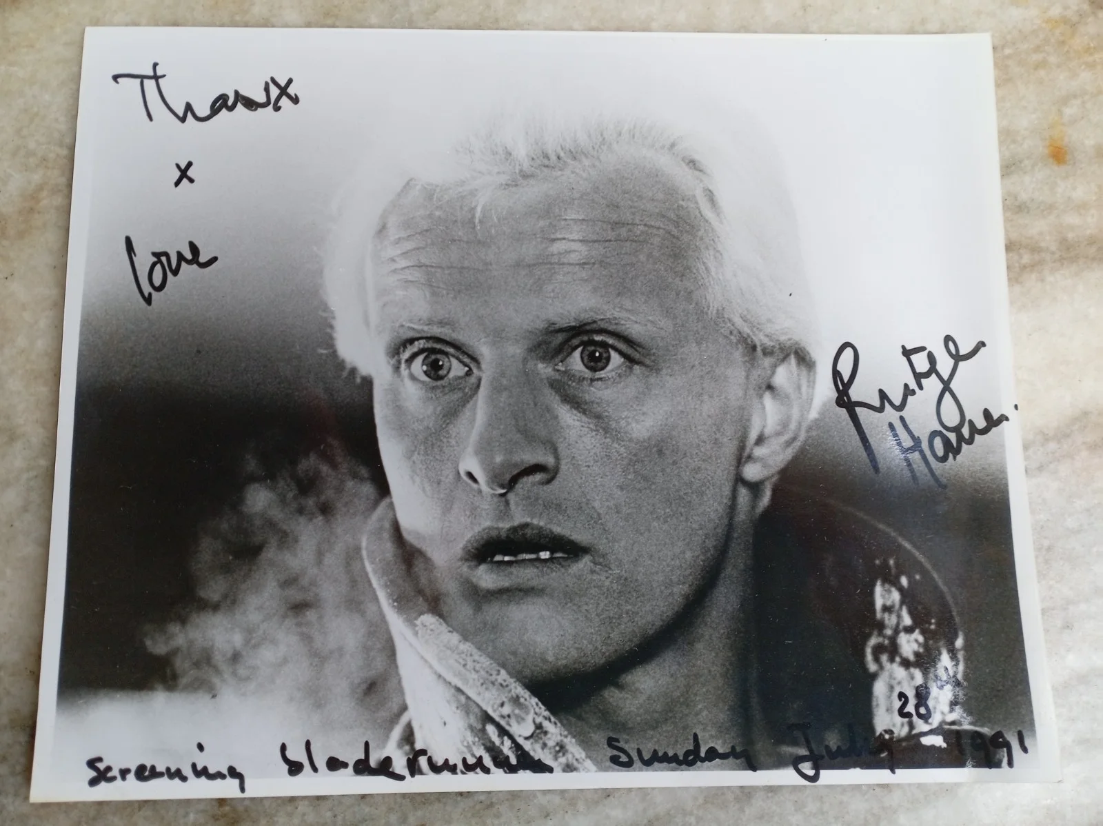 Original 1991 Signed B/W Photo of Rutger Hauer in Ridley Scott's Blade Runner, изображение 2