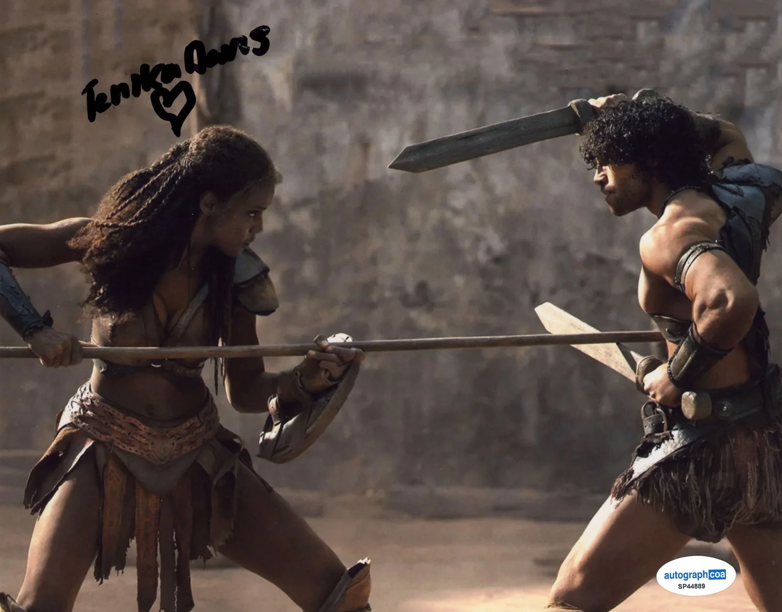 Tenika Davis — Tenika Davis signed "SPARTACUS: HOUSE OF ASHUR" 8x10 Photo PROOF d Achillia ACOA, изображение 4