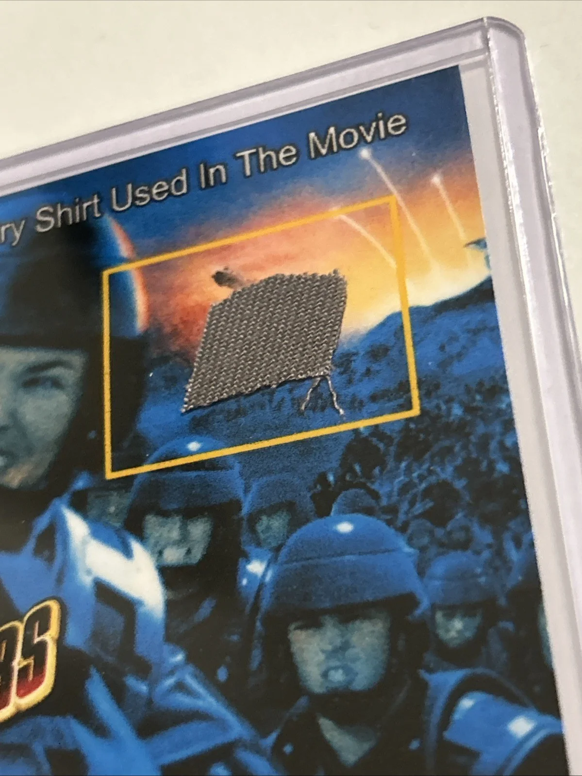 Starship Troopers 1997 Military Dress shirt display Used MovieProp Film TV COA, изображение 2