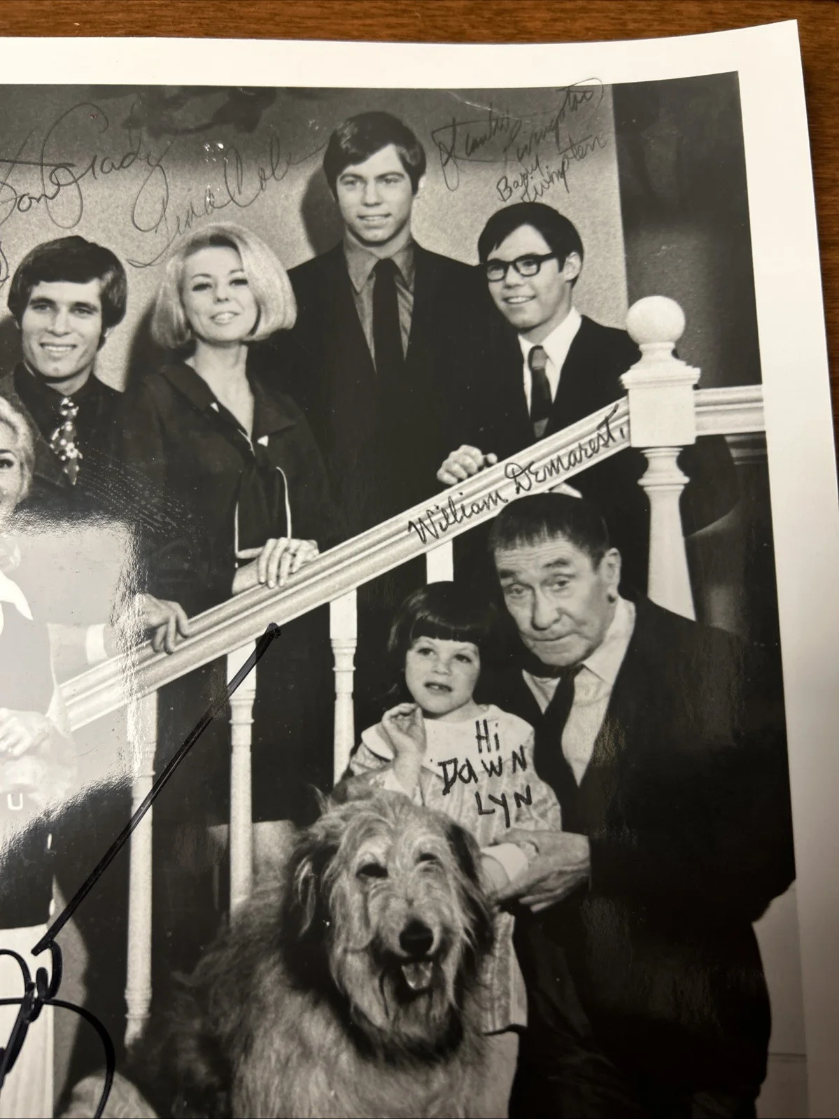 Beverly Garland — Beverly Garland Autograph B&W Photo 8x10 with My Three Sons Family Photo JSA COA, изображение 4