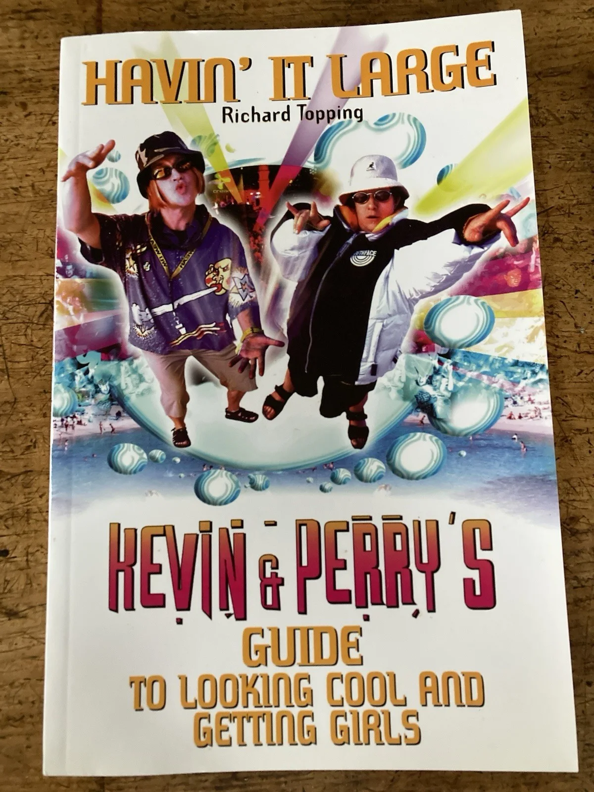 Kevin & Perry Go Large Book & Postcards Harry Enfield Kathy Burke Rhys Ifans, изображение 3