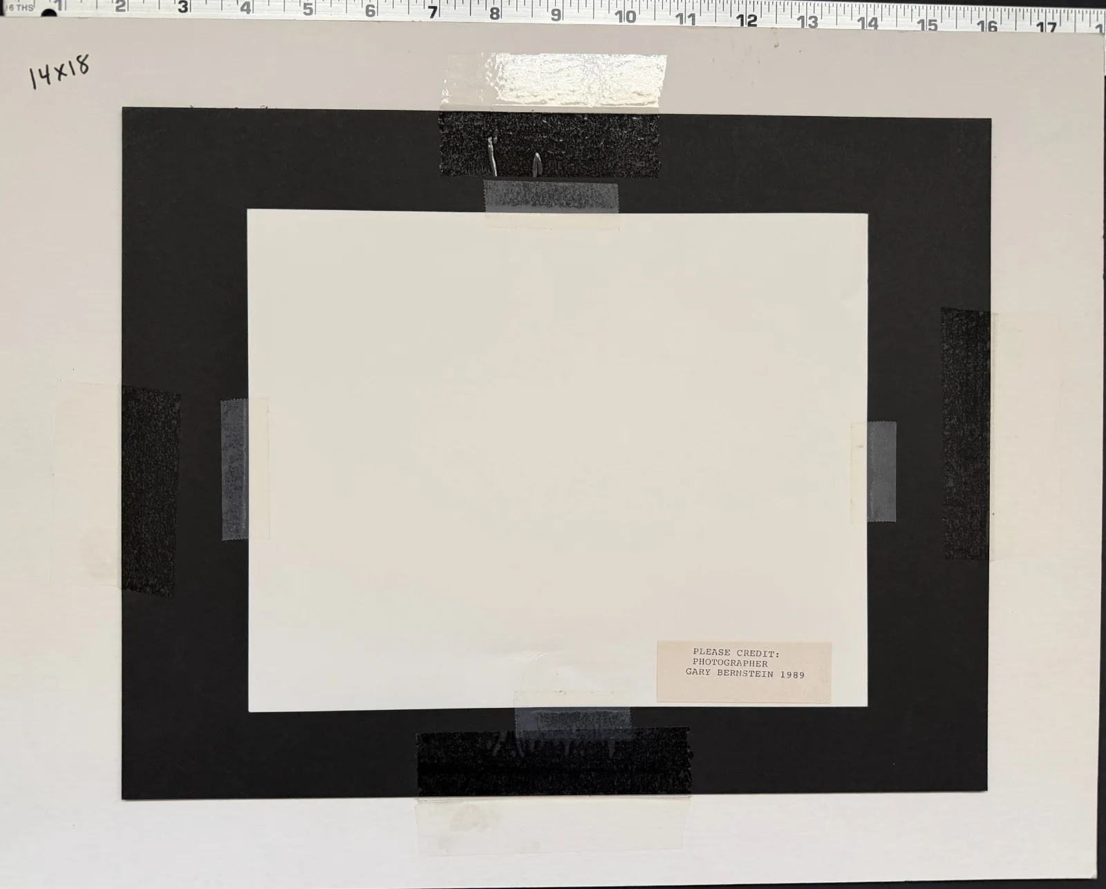 Elizabeth Taylor - Authentic signed Beautiful Photo (by Gary Bernstein)., image 3