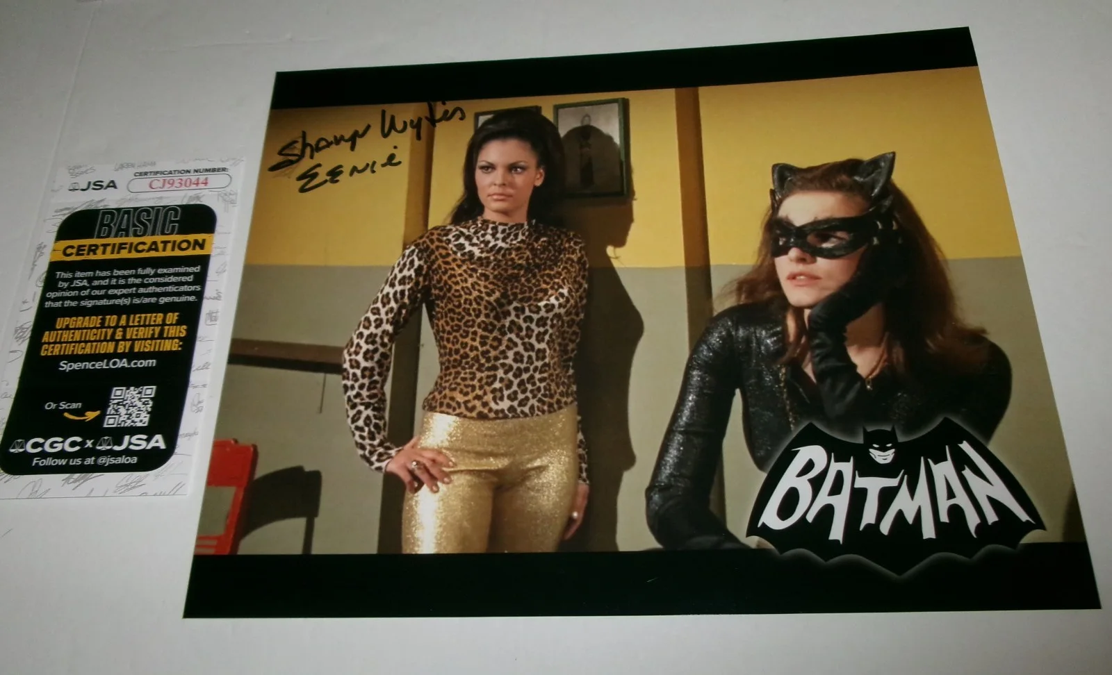Sharyn Wynters — Sharyn Wynters Signed 8x10 Color Photo JSA CERT Sharon Played "Eenie" In Batman