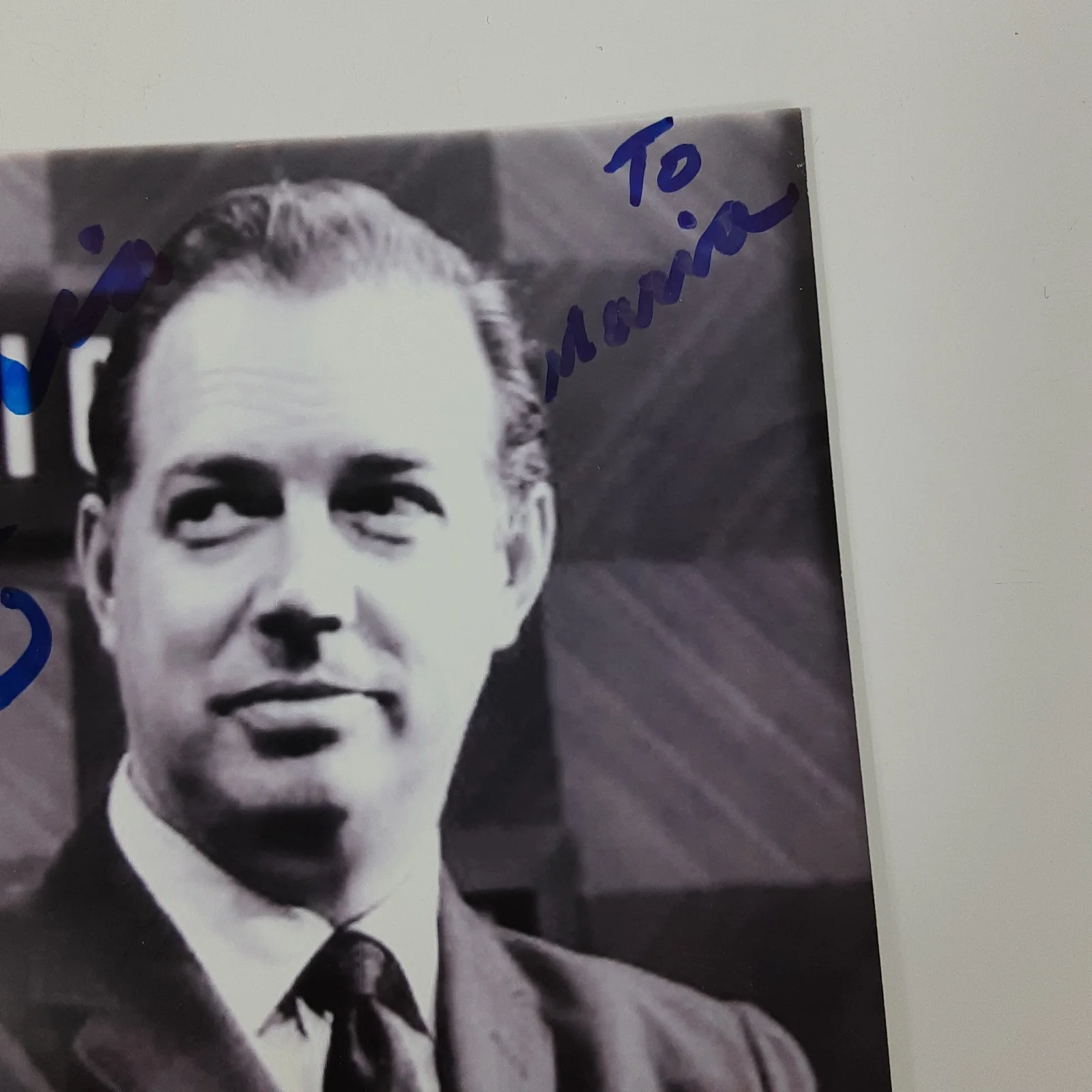 Hugh Downs — TV HOST NEWSCASTER HUGH DOWNS AUTOGRAPHED 4 x 6 PHOTO Signed, image 3