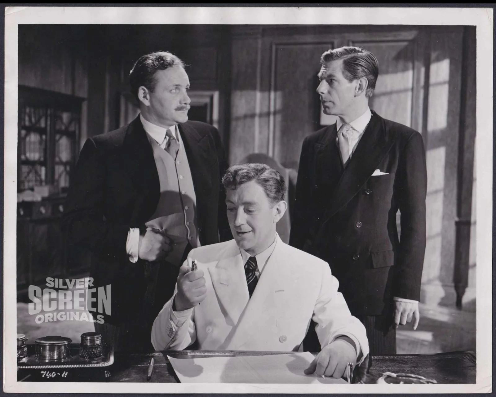 Alec Guinness 2x ORIGINAL Studio Stills Man White Suit Barnacle Bill EALING, image 2