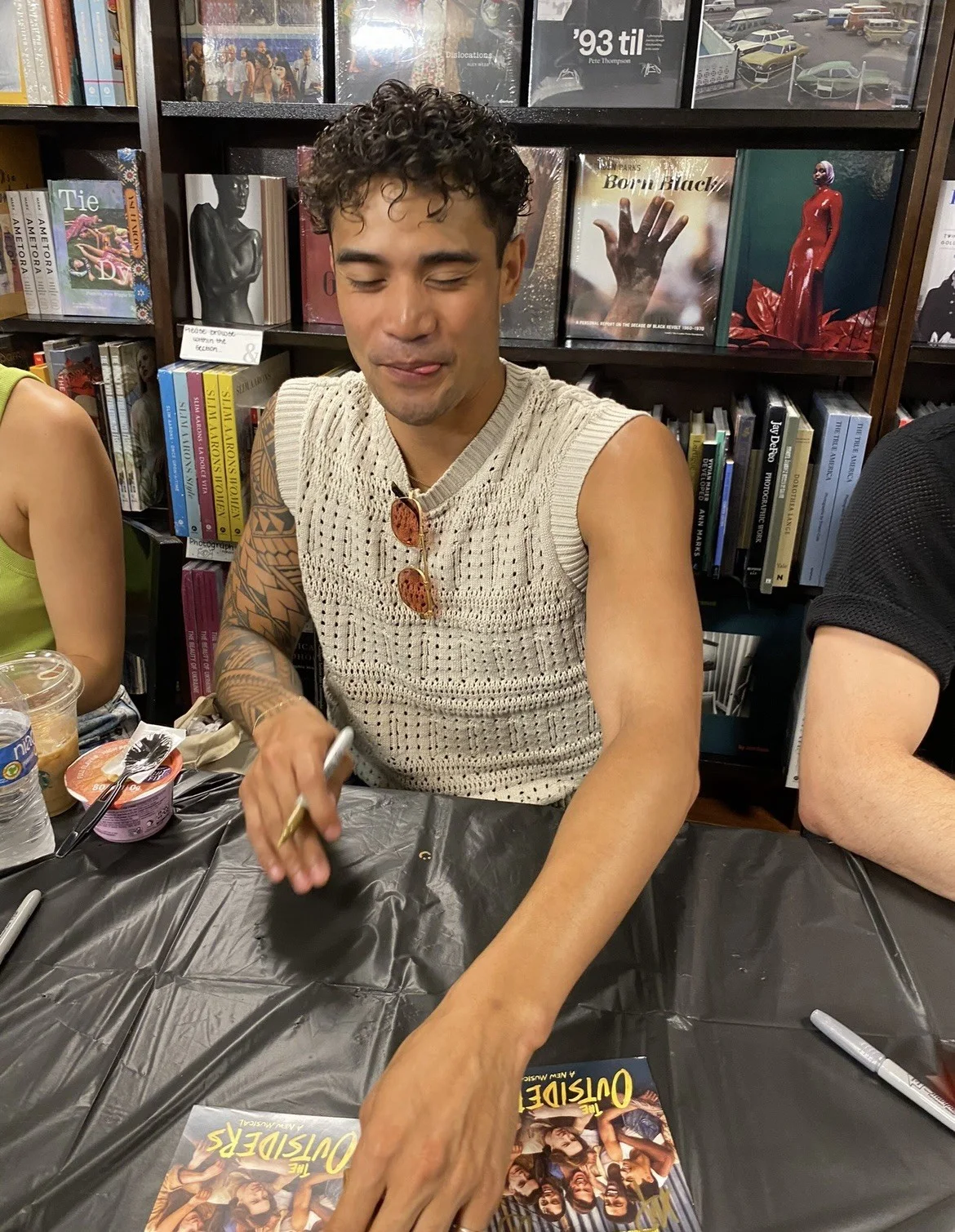 THE OUTSIDERS OBC SIGNED X7 BROADWAY CAST RECORDING CD BRODY GRANT 7/25/24 NYC, image 3