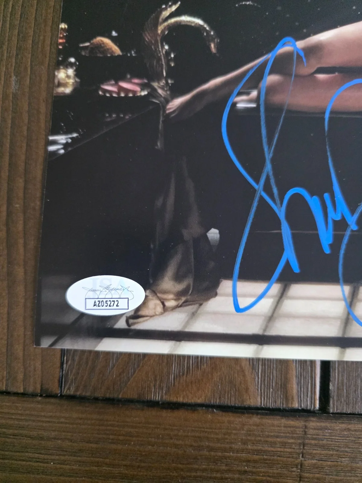 Shannon Tweed — Shannon Tweed Signed Autographed 8x10 Photo jsa COA, изображение 2