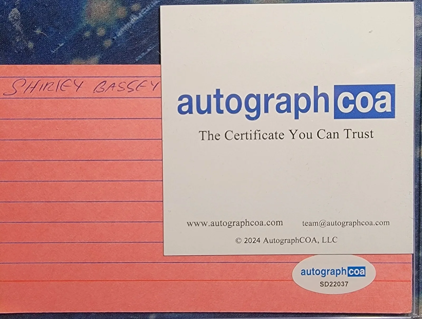 Shirley Bassey — Shirley Bassey Authentic Signed Index Card W/ ACOA Love Story Goldfinger 007, image 2
