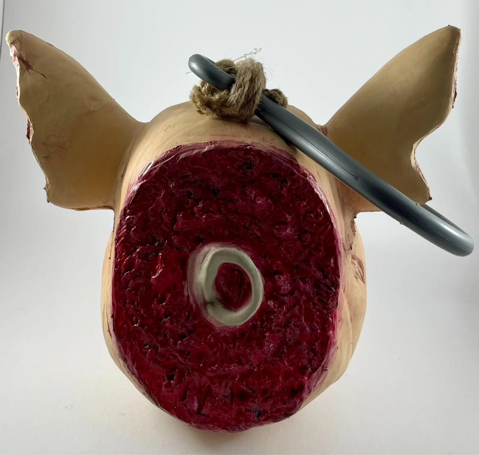 Tobin Bell — Tobin Bell Signed Spirit Pig Head Prop Authentic Autograph SAW Jigsaw JSA COA, изображение 5