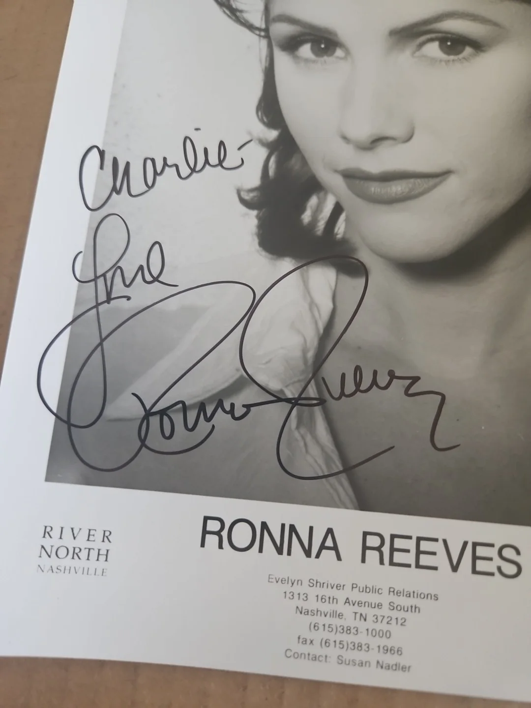 Ronna Reeves Signed 8x10 Photo. Country Singer, image 2