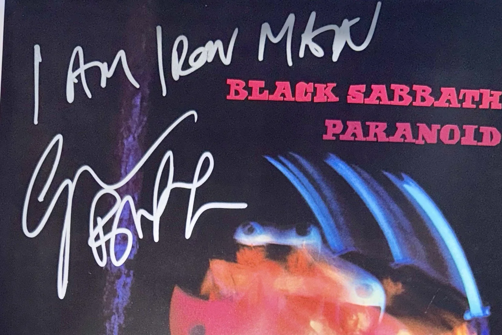 GEEZER BUTLER SIGNED BLACK SABBATH "PARANOID" VINYL ALBUM LP +JSA COA W/ INSCRIP, изображение 3