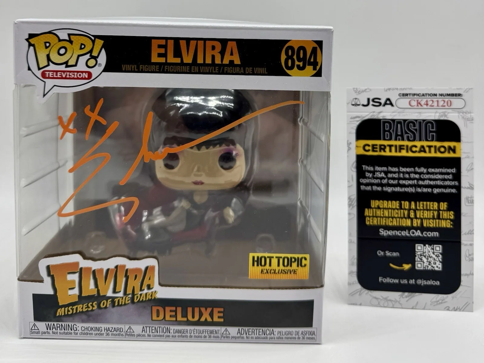 ELVIRA — ELVIRA SIGNED AUTOGRAPH MISTRESS OF THE DARK HOT TOPIC EXCL FUNKO POP + JSA COA, image 3