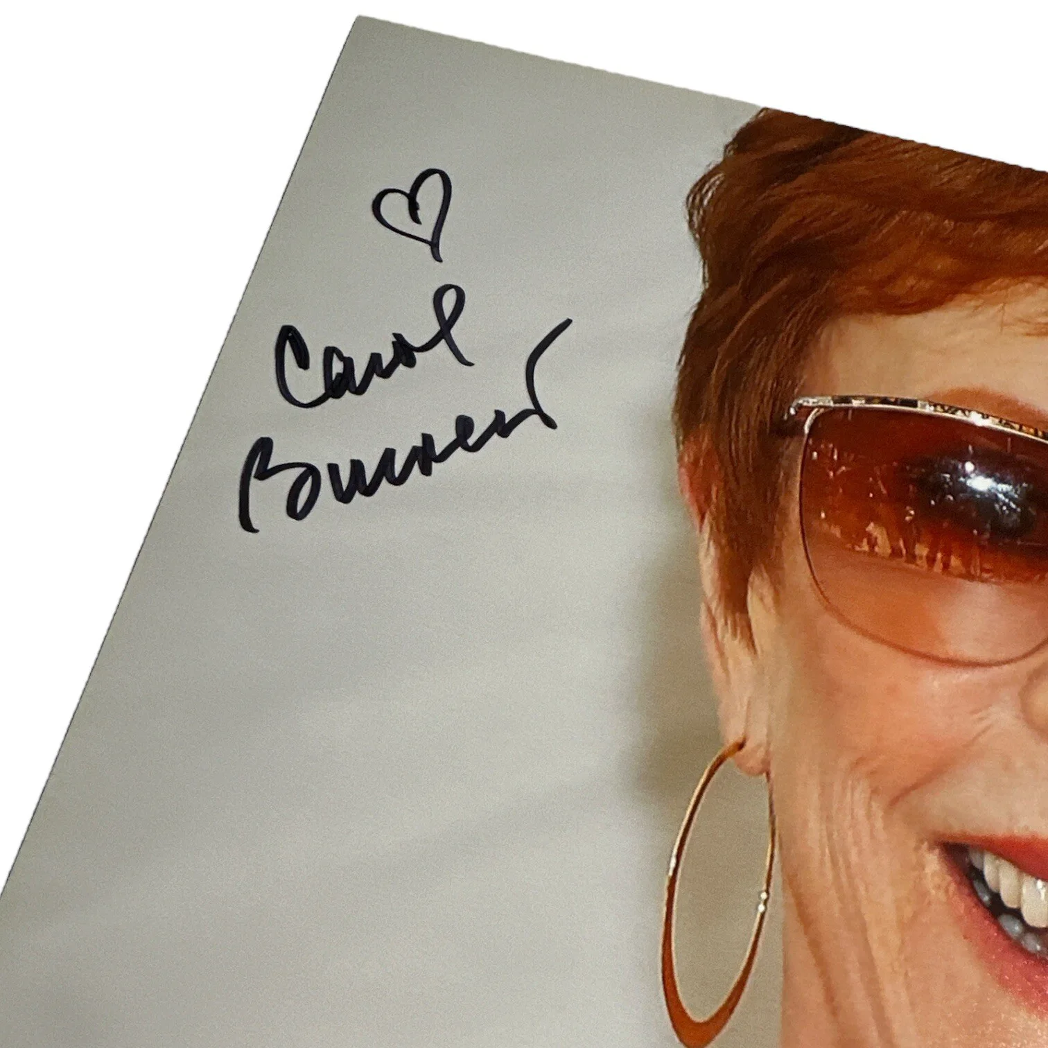 Carol Burnett — Carol Burnett Signed Autograph 8.5x11 B&W Photo! Comedian/Actress! Palm Royale!, изображение 2
