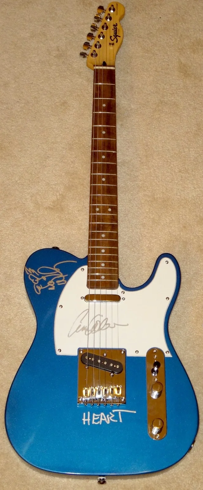 HEART ANN NANCY WILSON HAND SIGNED AUTOGRAPHED FENDER GUITAR RARE W/EXACT PROOF!, image 5