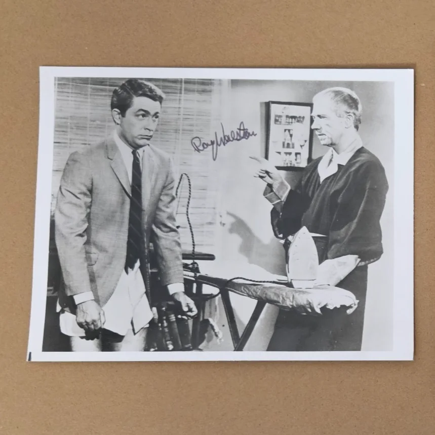 Ray Walston — RAY WALSON (1914-2001) (FAVORITE MARTIAN~TWO HAND-SIGNED) AUTOGRAPH PHOTO~PSA~, изображение 2