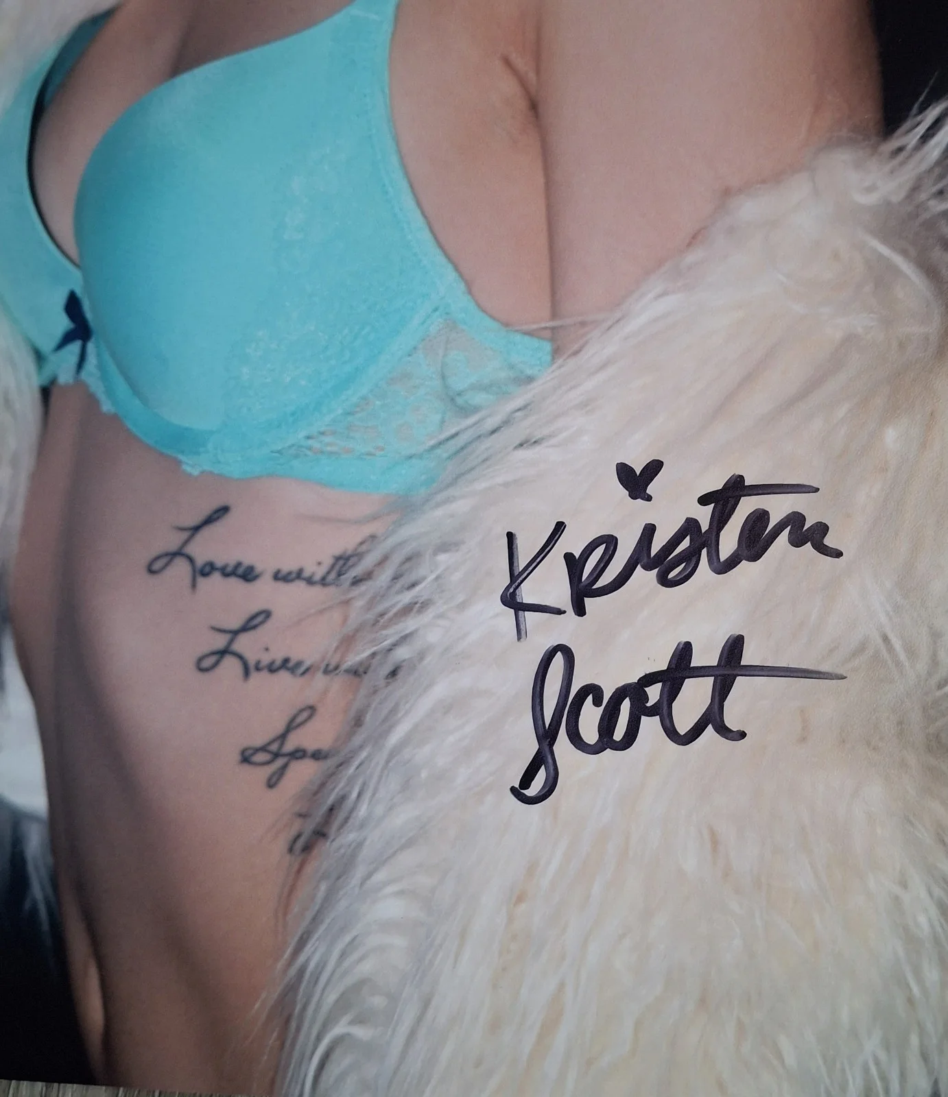 Kristen Scott Signed 8x12" Original PHOTO #7 - Sultry, image 2