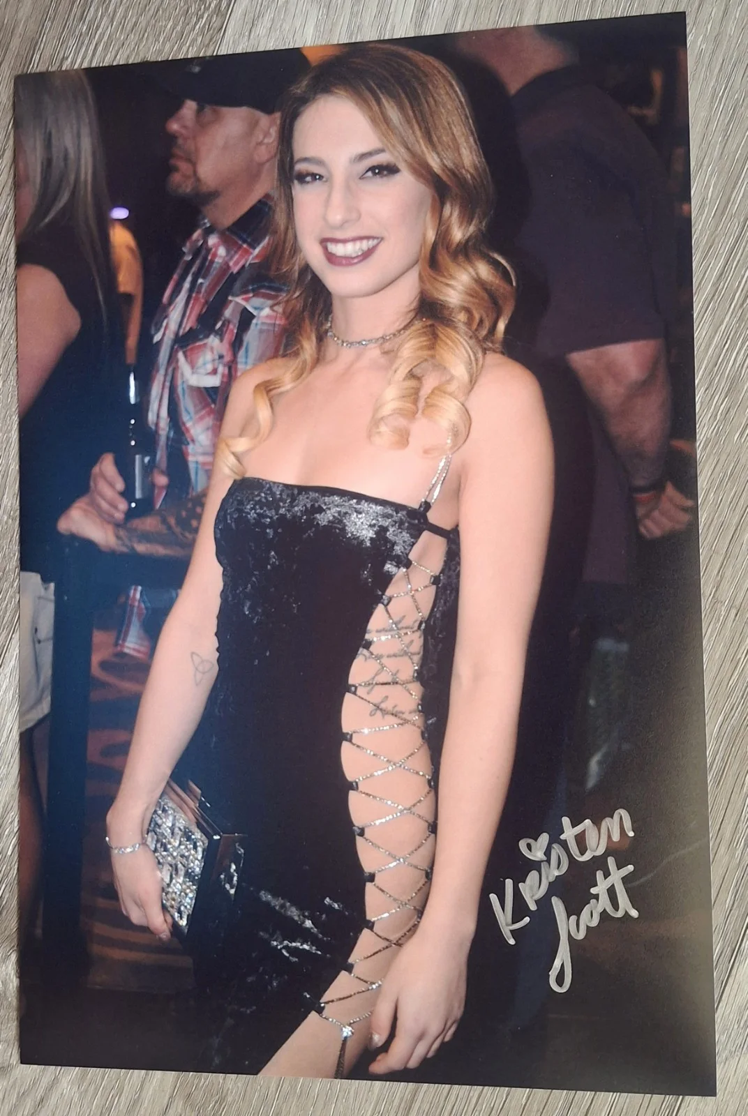 Kristen Scott Signed 8x12" Original PHOTO #3 - AVN Awards Dress, изображение 3