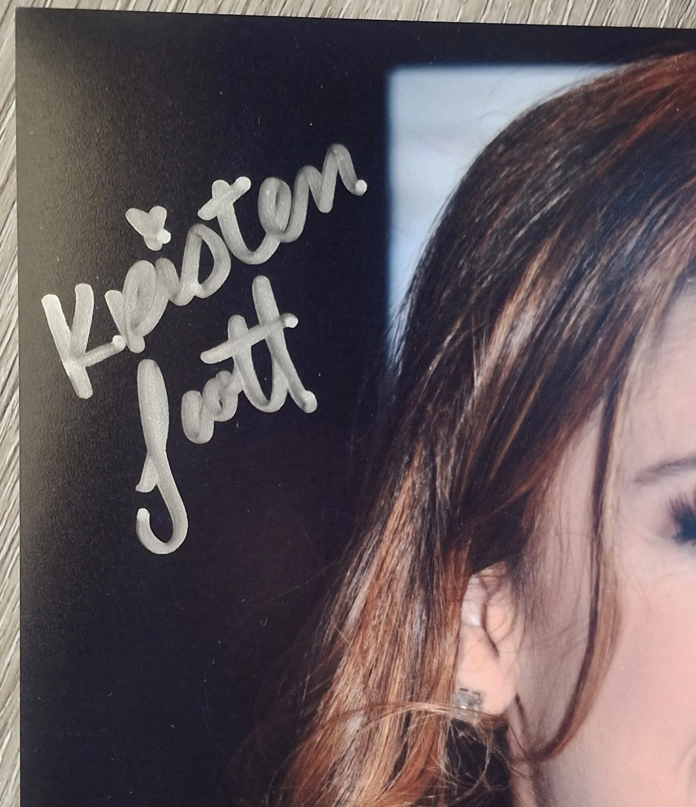 Kristen Scott Signed 8x12" Original PHOTO #2 - Close Up, image 2