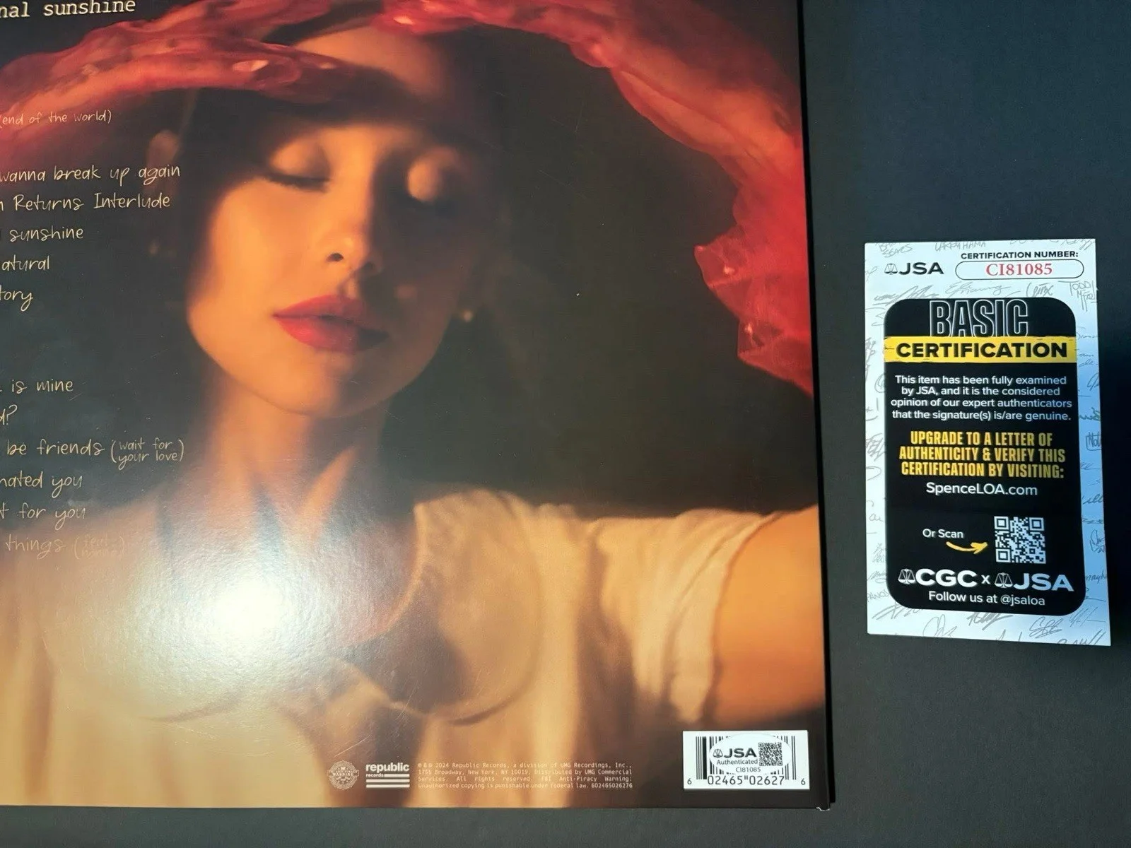 Ariana Grande Signed Eternal Sunshine Vinyl Record Autographed Full Sig JSA COA, изображение 5