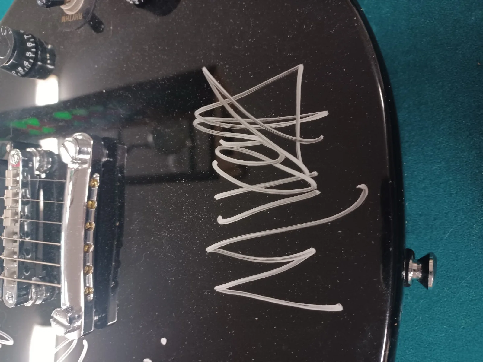 My Chemical Romance Epiphone Electric Guitar Autographed, Owner's Manual & Box, изображение 3