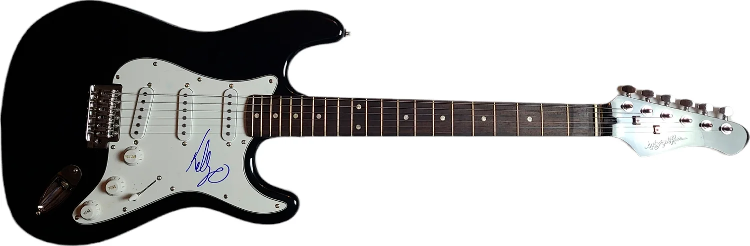 The Osbournes Kelly Osbourne Ozzy Daughter Autographed Guitar UACC AFTAL RACC TS, изображение 3