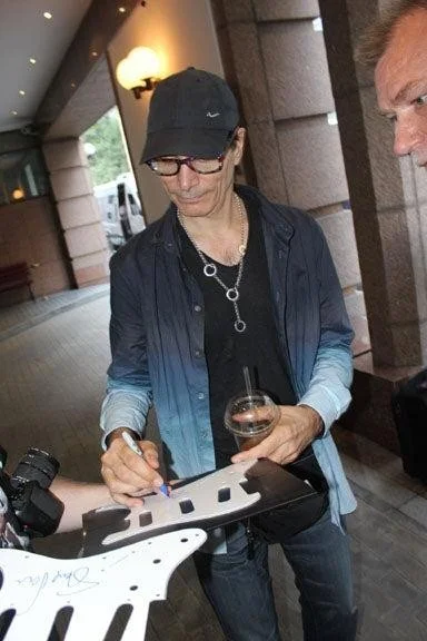 Steve Vai Signed Autographed Guitar ACOA, image 5