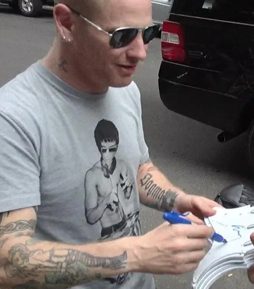 Slipknot Signed Autographed 1/1 Fender Graphics Guitar Exact Video Proof ACOA, изображение 5