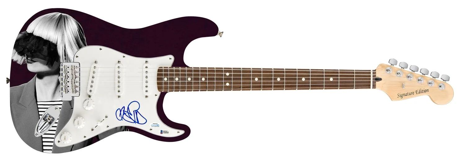 Sia Furler Signed Autographed Photo Graphics Guitar ACOA, изображение 2