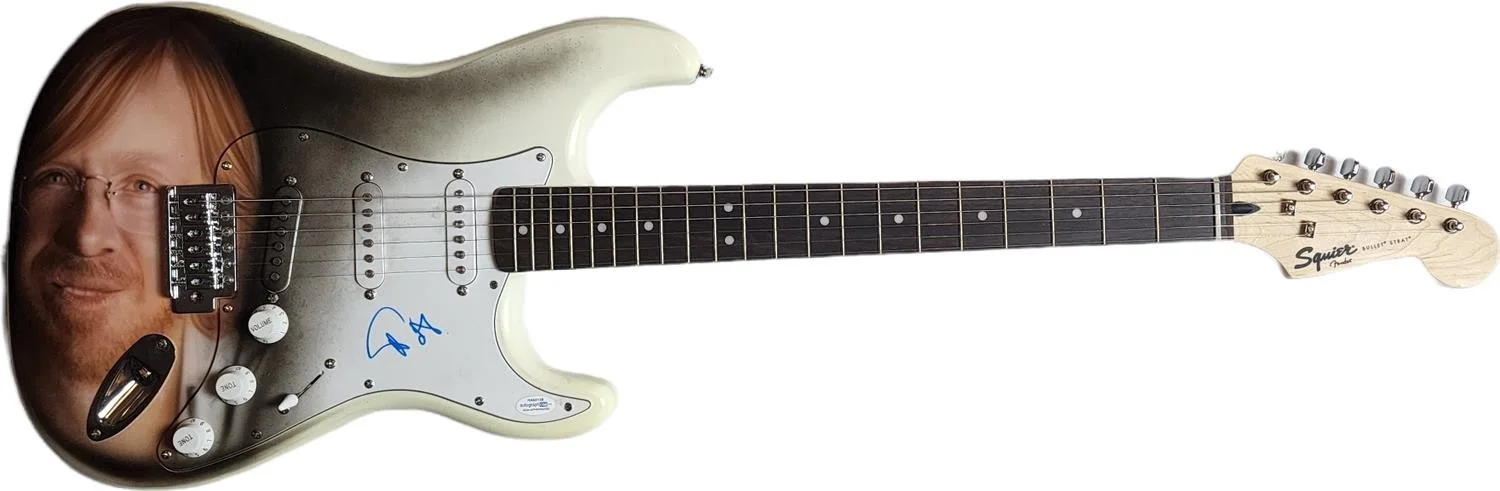 Phish Trey Anastasio Autographed Fender Hand Airbrushed Painting Guitar UACC AFT, изображение 2
