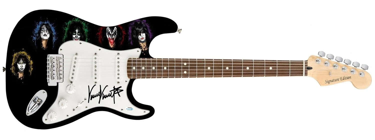 KISS Vinnie Vincent Signed Autographed 1/1 Custom Graphics Photo Guitar, изображение 3