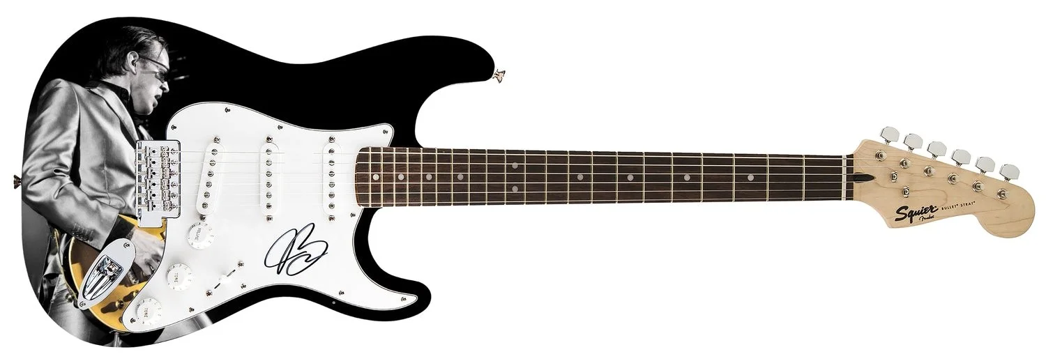 Joe Bonamassa Signed Fender Custom 1/1 Graphics Photo Guitar, изображение 2