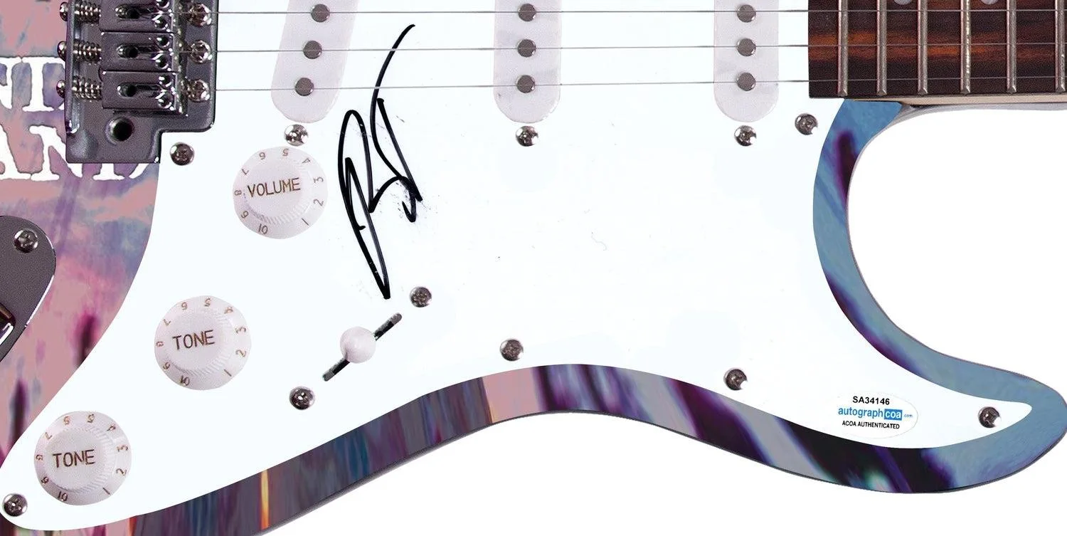 Dave Matthews Band Boyd Tinsley Autographed Under The Table & Dreaming Lp cd Gui, изображение 4