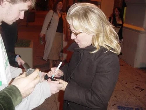 Bette Midler Signed Autographed Guitar, image 2